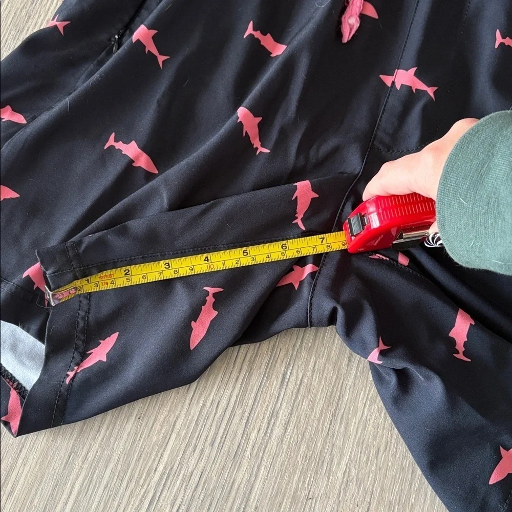 Maamgic Shark Swim Trunks Men’s L Navy Pink Liner